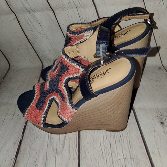 Lucky Brand Crochet Wedges Size 6 - Picture 4 of 4